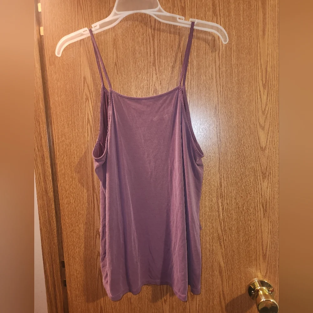 ๐ 3/$10 Express Purple Camisole Tank Top - Picture 2 of 6